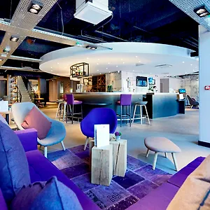 Campanile Centre - Gare Perrache - Confluence 3* Лион