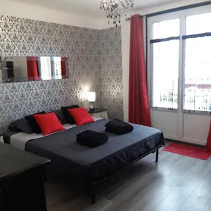 https://verdun-228-insolite.hotels-rhonealpes.com